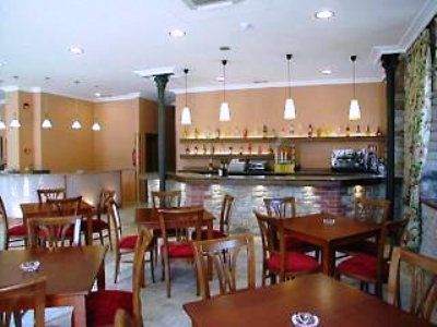 Imperion Hotel Cangas de Onis Restoran gambar