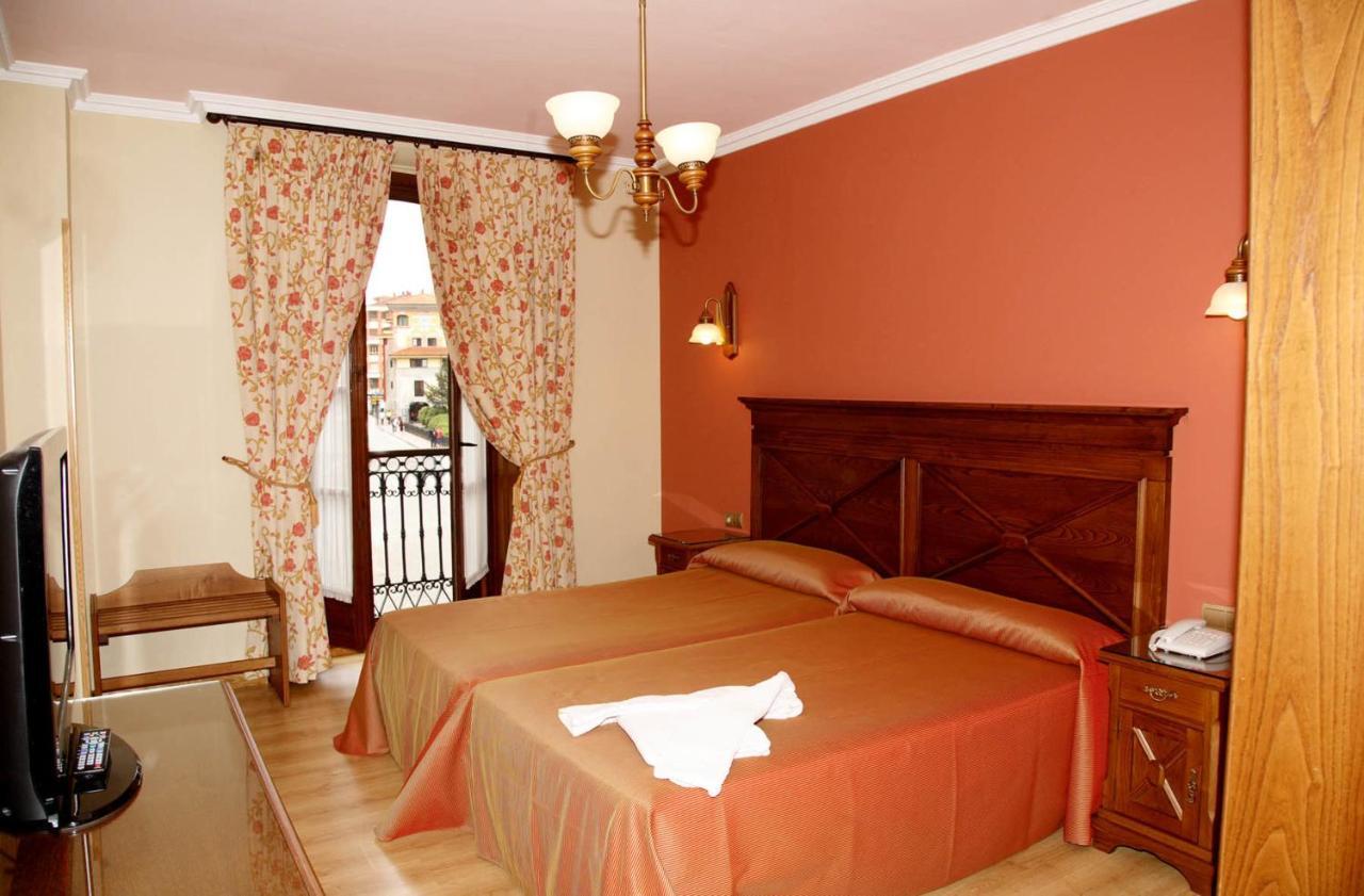 Imperion Hotel Cangas de Onis Bilik gambar